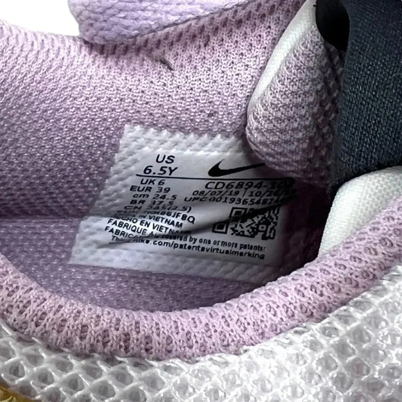 Nike Air Max Low Top Shoes Lilac Lace Up Sneaker Girls Youth 6.5 CD6894-… - Picture 7 of 8